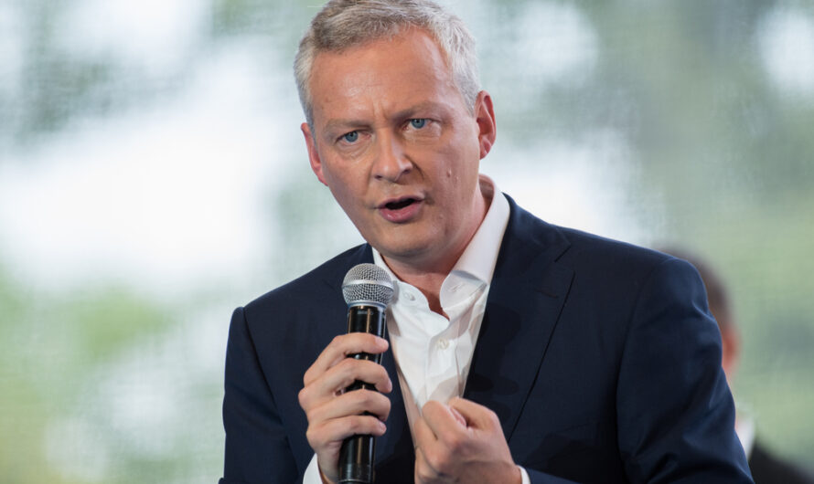 Inflation : « les prix vont enfin baisser ! » promet Bruno Le Maire