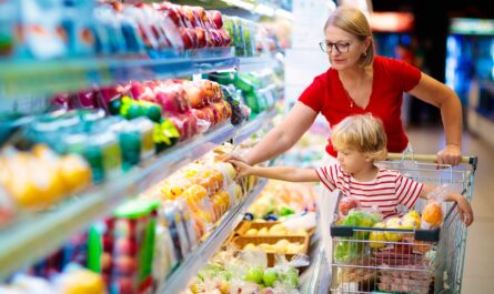 Au supermarché, entre les rayons, les formats « familiaux » et « économiques » des produits sont souvent perçus comme des solutions pour alléger les dépenses ménagères. Ces formats, promettant plus pour moins, attirent l'œil dans les rayons des…