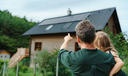 En 2023, avec une baisse significative des prix des panneaux solaires, est-ce le moment idéal pour s'équiper ?  