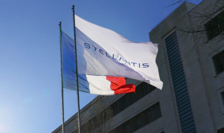 Stellantis a connu en 2023 une croissance modeste de ses ventes en France, nettement inférieure à la moyenne du marché automobile. Face à ce constat, le géant industriel mise sur l'électrification de ses modèles phares…