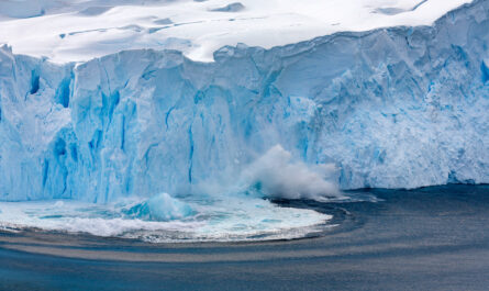 Dans une série d'études publiées le 20 mai 2024 dans la revue scientifique Proceedings of the National Academy of Sciences, les chercheurs alertent sur la fonte « vigoureuse » du glacier Thwaites, surnommé «  glacier de l'Apocalypse ».…