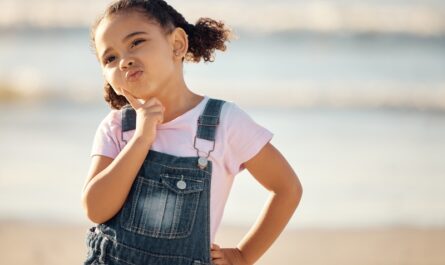 L'usage libre et gratuit des plages, en dépit d'être un droit inscrit dans le Code de l'environnement, n'est pas sans restrictions. Ramasser du sable, des galets ou des coquillages, une pratique souvent responsable de la…