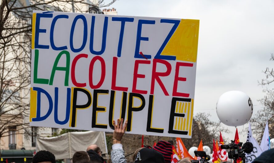 Grève : la CGT mobilise contre le « coup de force » d’Emmanuel Macron