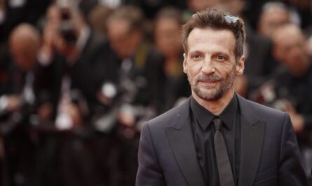 Le 30 septembre 2024, l'acteur et réalisateur français Mathieu Kassovitz a suscité une vive controverse lors de son passage dans l’émission Zoom Zoom Zen sur France Inter. Ses déclarations, qualifiées de climatosceptiques, ont provoqué l'ire…