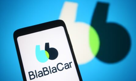 Dès 2025 ou 2026, la célèbre plateforme de covoiturage BlaBlaCar pourrait lancer son offre complète de billets de train, rapporte Le Figaro. Celle-ci serait actuellement en phase de test en Espagne.