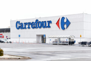 Carrefour lance une offensive contre la « shrinkflation », un phénomène où la quantité d’un produit diminue alors que son prix reste stable ou augmente. Mais les industriels de l'alimentaire y voient une accusation injuste.…