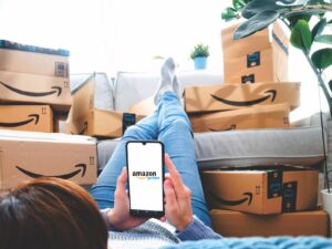 La Commission européenne annonce avoir ouvert une enquête sur Amazon concernant sa conformité avec la nouvelle législation sur les services numériques (DSA). Cette enquête s'inscrit dans un contexte plus large de surveillance accrue des grandes…