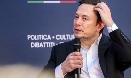 Incapable de gérer l’afflux de bots, faux comptes, après avoir laissé cours à la désinformation sur son réseau social, Elon Musk envisage de transformer la manière dont les nouveaux utilisateurs interagissent avec X (ex-Twitter). Et,…