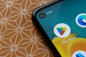 Google a annoncé modifier ses critères concernant les applications présentes sur le Play Store (Android). Celles qui ne respecteront pas ses nouvelles exigences seront ainsi supprimées à partir du mois de décembre 2024.