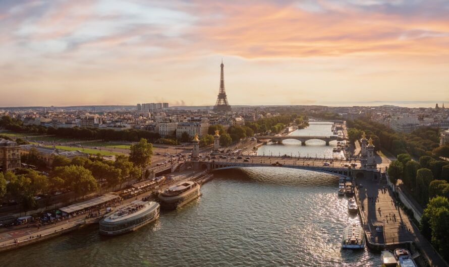 Insolite : Anne Hidalgo ne s’est pas baignée dans la Seine, mais dans l’Yonne !