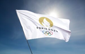 Après le bain d'Anne Hidalgo dans la Seine pour tenter de rassurer les sportifs qui sont censés y nager dans le cadre des Jeux Olympiques de Paris 2024, l'association Respire, qui lutte pour la qualité…