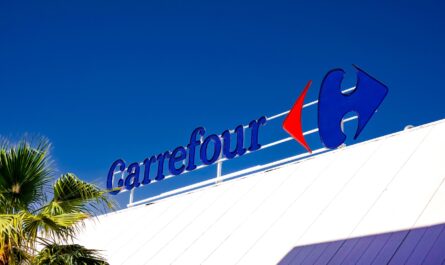 Carrefour ouvre ses premières stations hydrogène en Île-de-France, en partenariat avec HysetCo. Un projet ambitieux qui s'inscrit dans la transition énergétique et vise à offrir des solutions de mobilité décarbonée à ses clients.