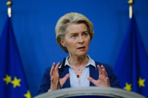 Ursula von der Leyen s'est présentée pour un nouveau mandat à la tête du Parlement européen. Gagné. Cette dernière a été réélue haut la main par les eurodéputés jeudi 18 juillet 2024. La date butoir…