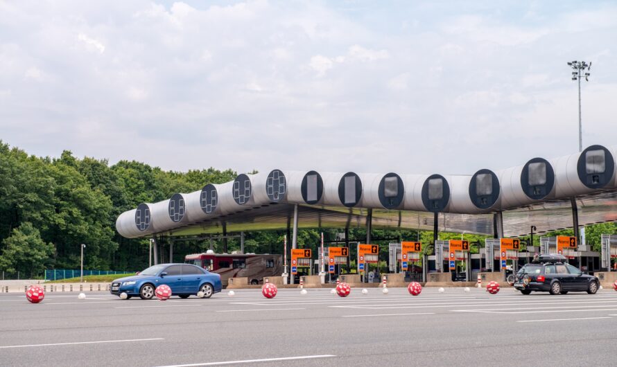 Nouvelle taxe : hausse des tarifs pour autoroutes et aéroports ?