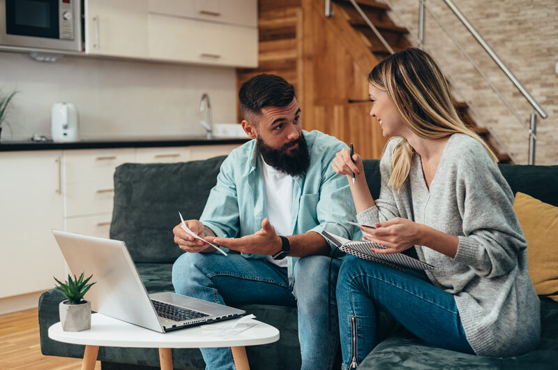 Relation client : opportunités et défis pour les banques en ligne